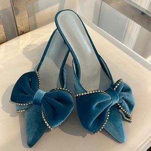 Brand new ladies shoes with a 2 1/2 “ heel